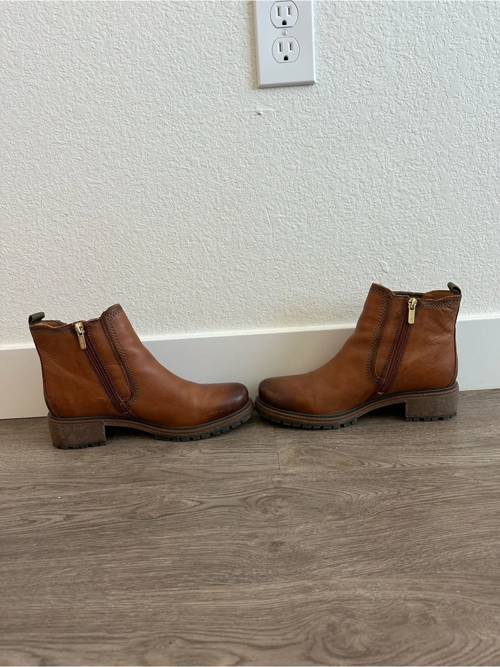 Women’s Camel Brown Pikolino boot